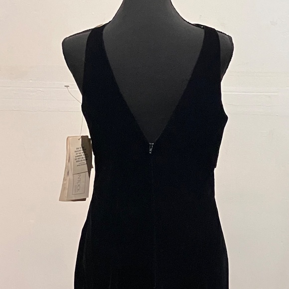 Scott McClintock, black and gold velvet dress - Picture 6 of 13